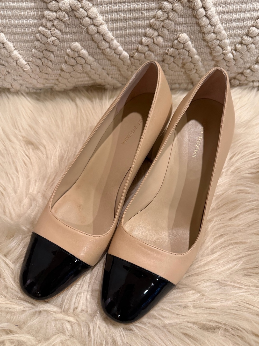 Stuart Weitzman Milla Leather Pumps